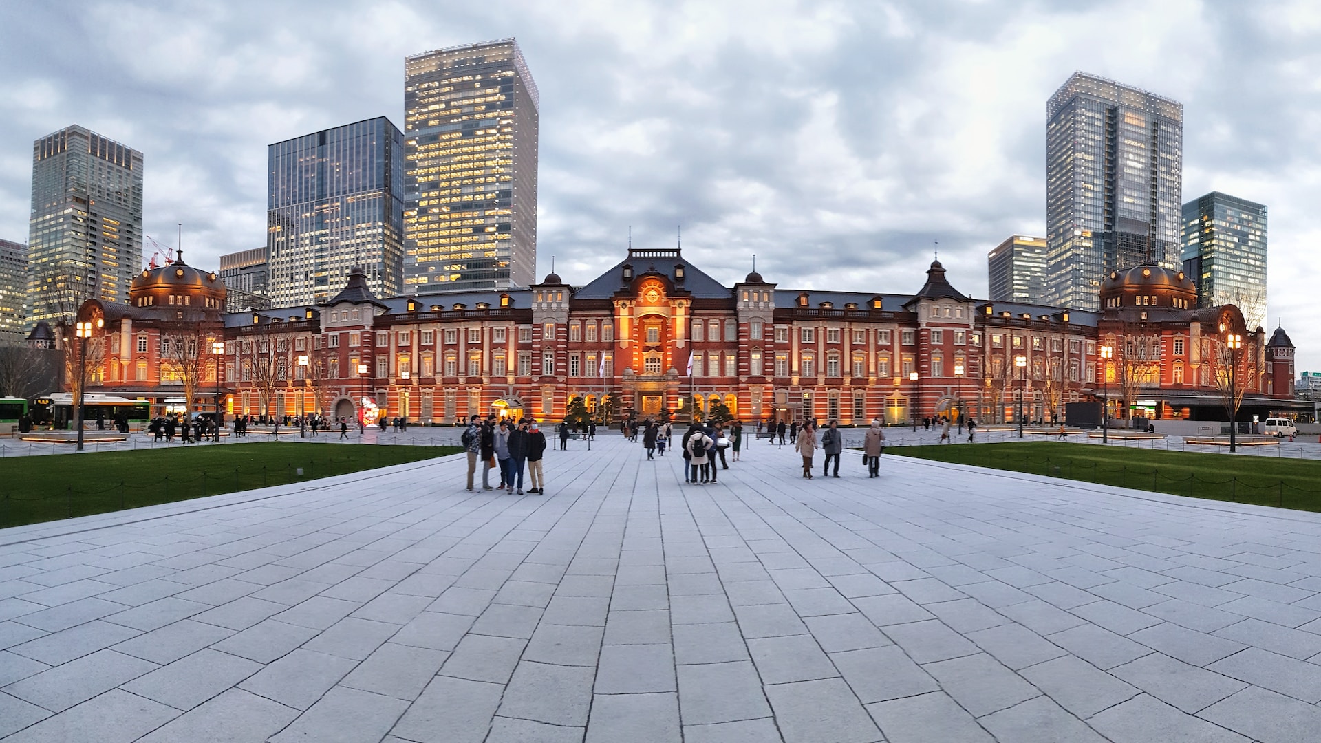 Tokyo Station Photo by Andi Winata