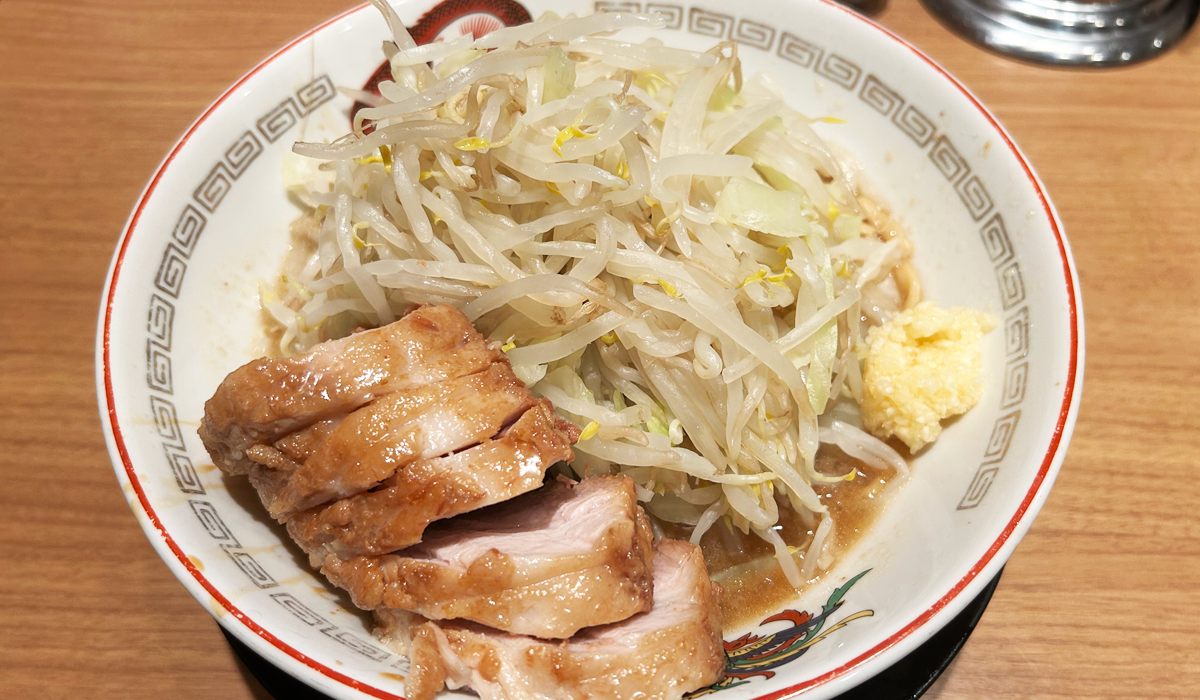 Ramen estilo Jirō en Japón