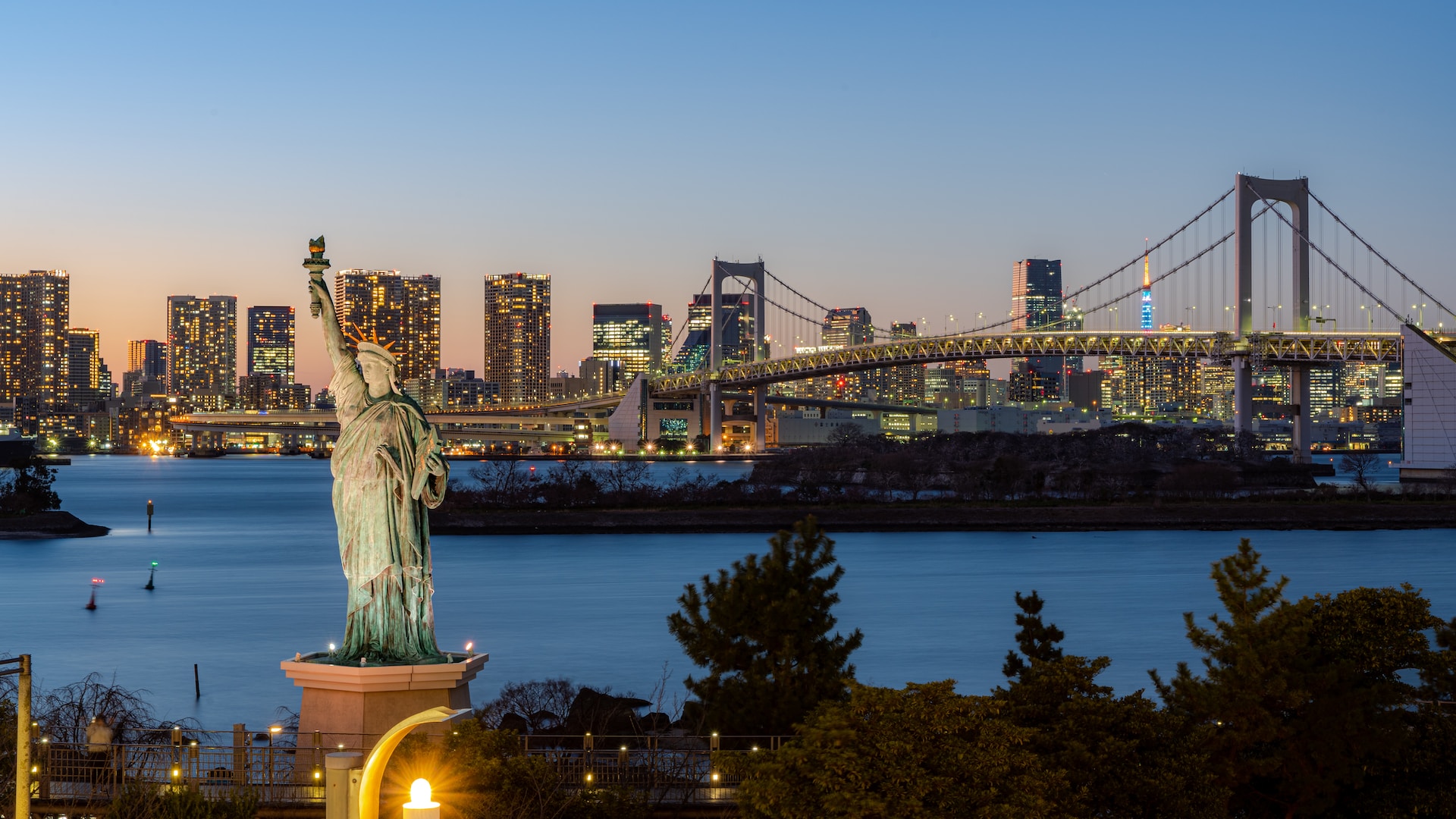 Odaiba Photo by Ming Fang