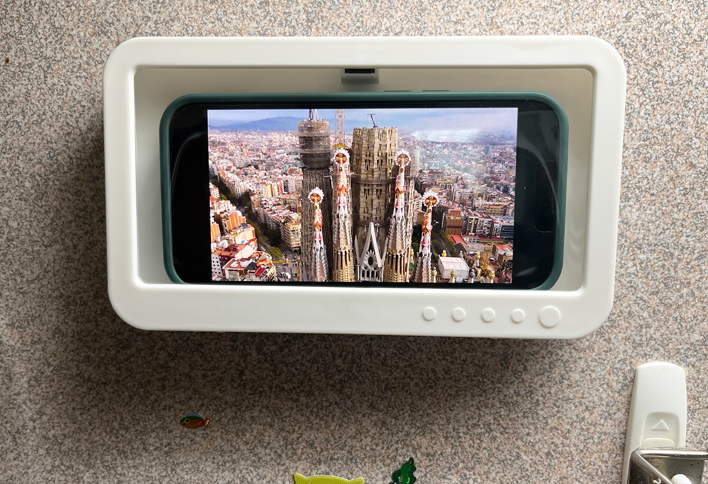 ダイソーの防滴スマホホルダー